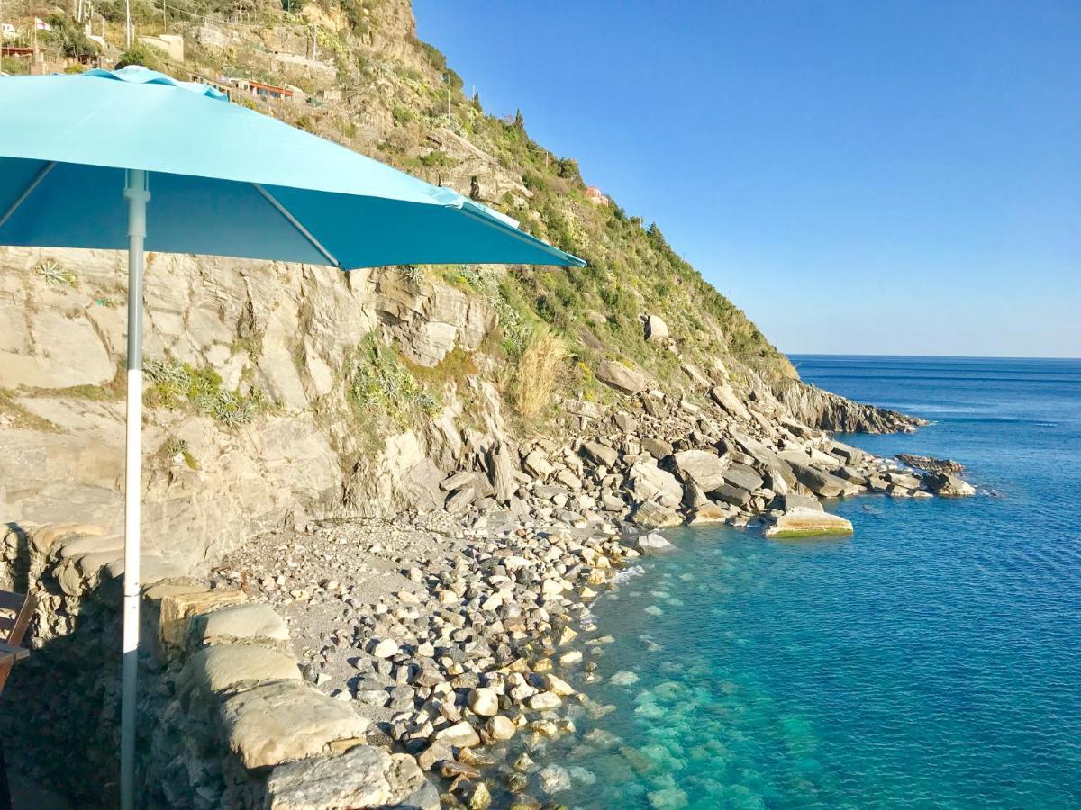 La Marina Tower Apartment With Private Sea View Terrace Vernazza Bagian luar foto