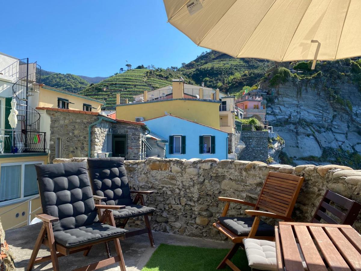 La Marina Tower Apartment With Private Sea View Terrace Vernazza Bagian luar foto