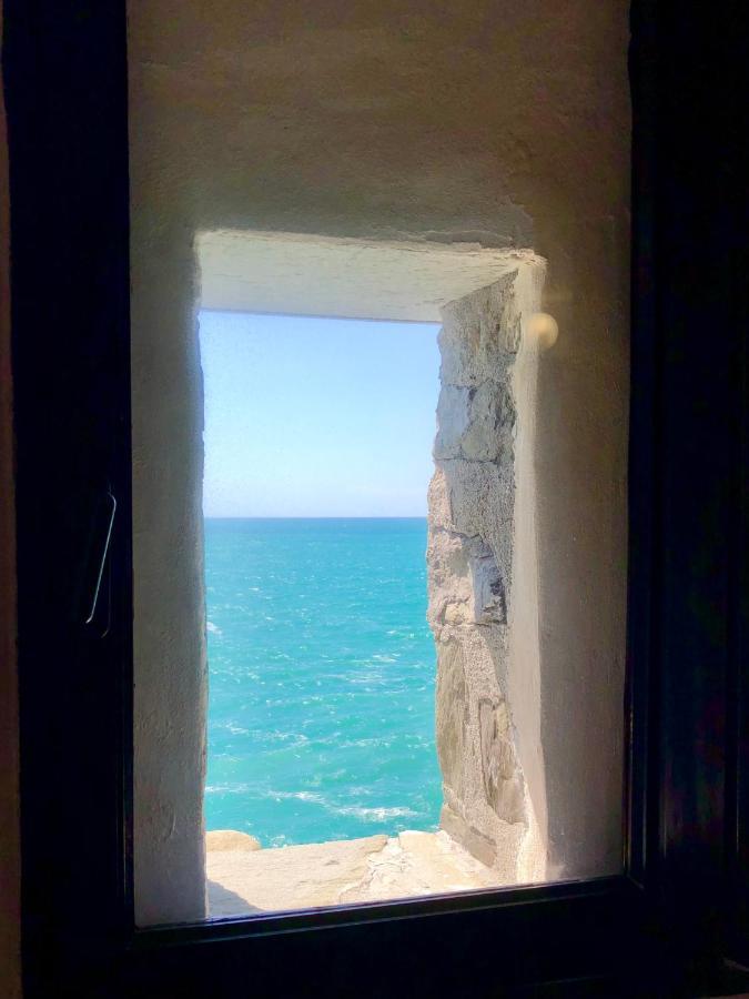 La Marina Tower Apartment With Private Sea View Terrace Vernazza Bagian luar foto